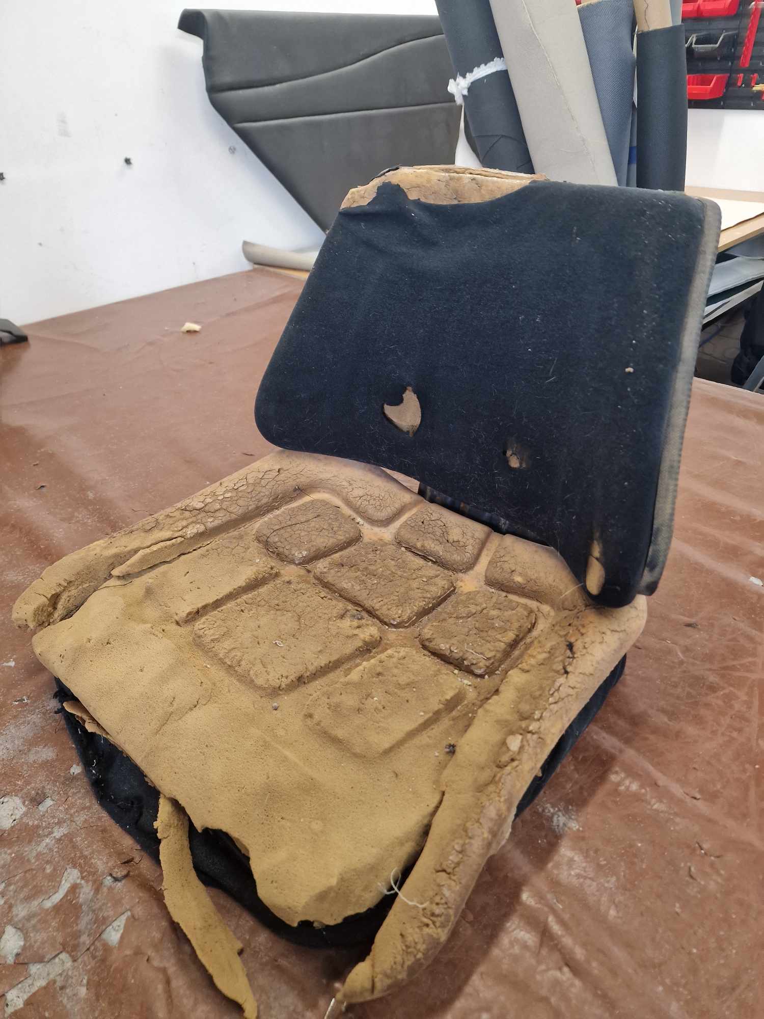 Tapicerka samochodowa 16